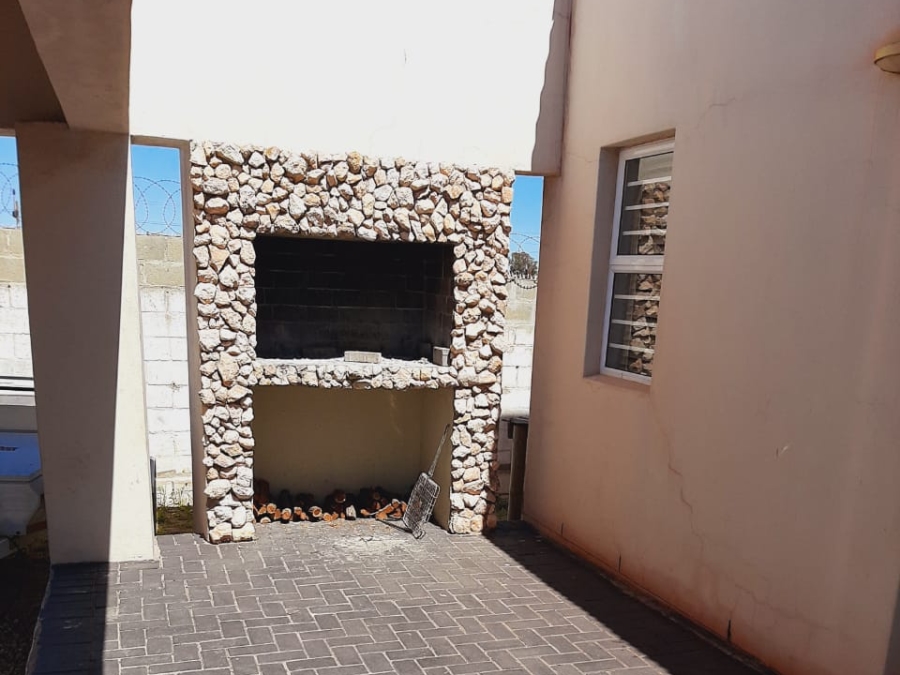 3 Bedroom Property for Sale in Vredenburg Western Cape